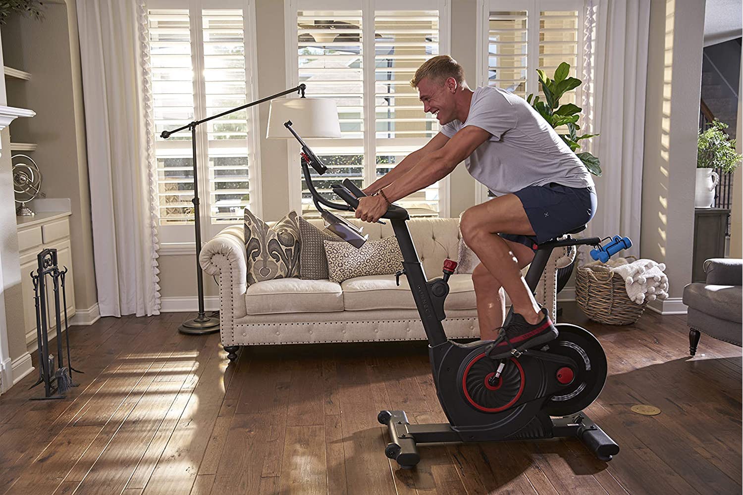 Echelon smart outlet connect fitness bike