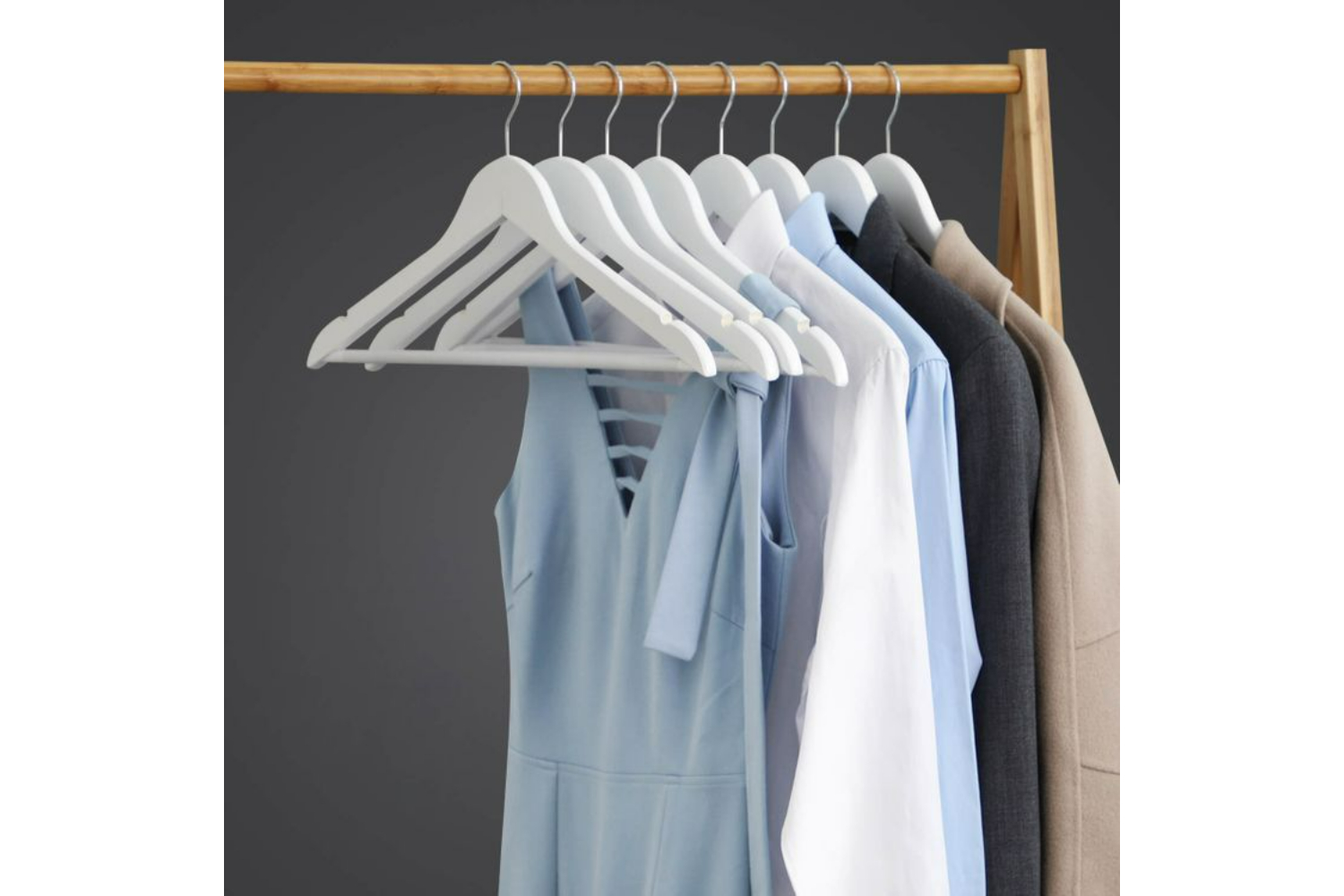 Songmics CRW03W-20 Maple Wood Coat Hanger | 20 Pieces | White