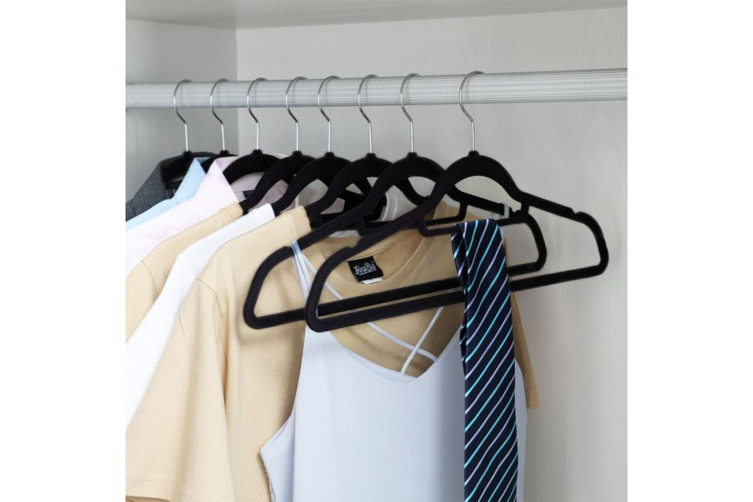 Songmics CRF50B Ultra Thin Velvet Hangers