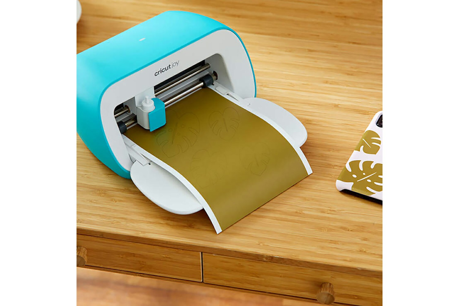 Cricut 5.5" x 18" Joy Smart Vinyl Sampler Permanent | 3 Sheet