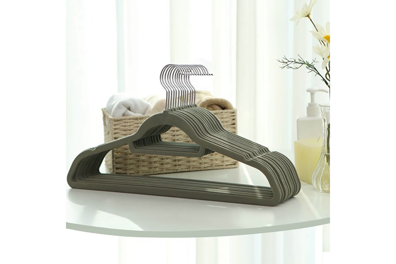 Songmics CRF20V Velvet Hanger | Set of 20 | Grey