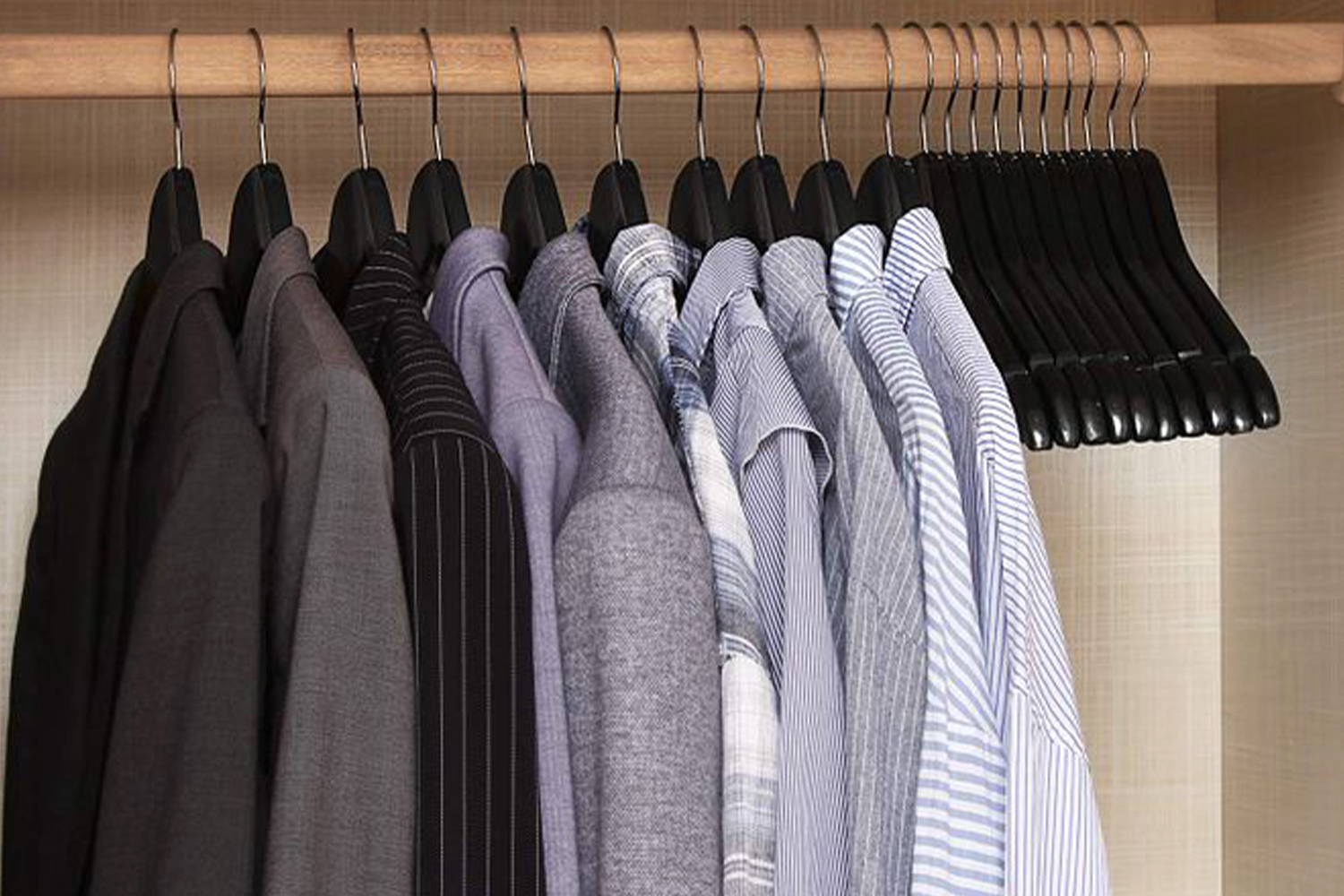 Songmics CRW02B10 Solid Wood Hanger | Set of 10