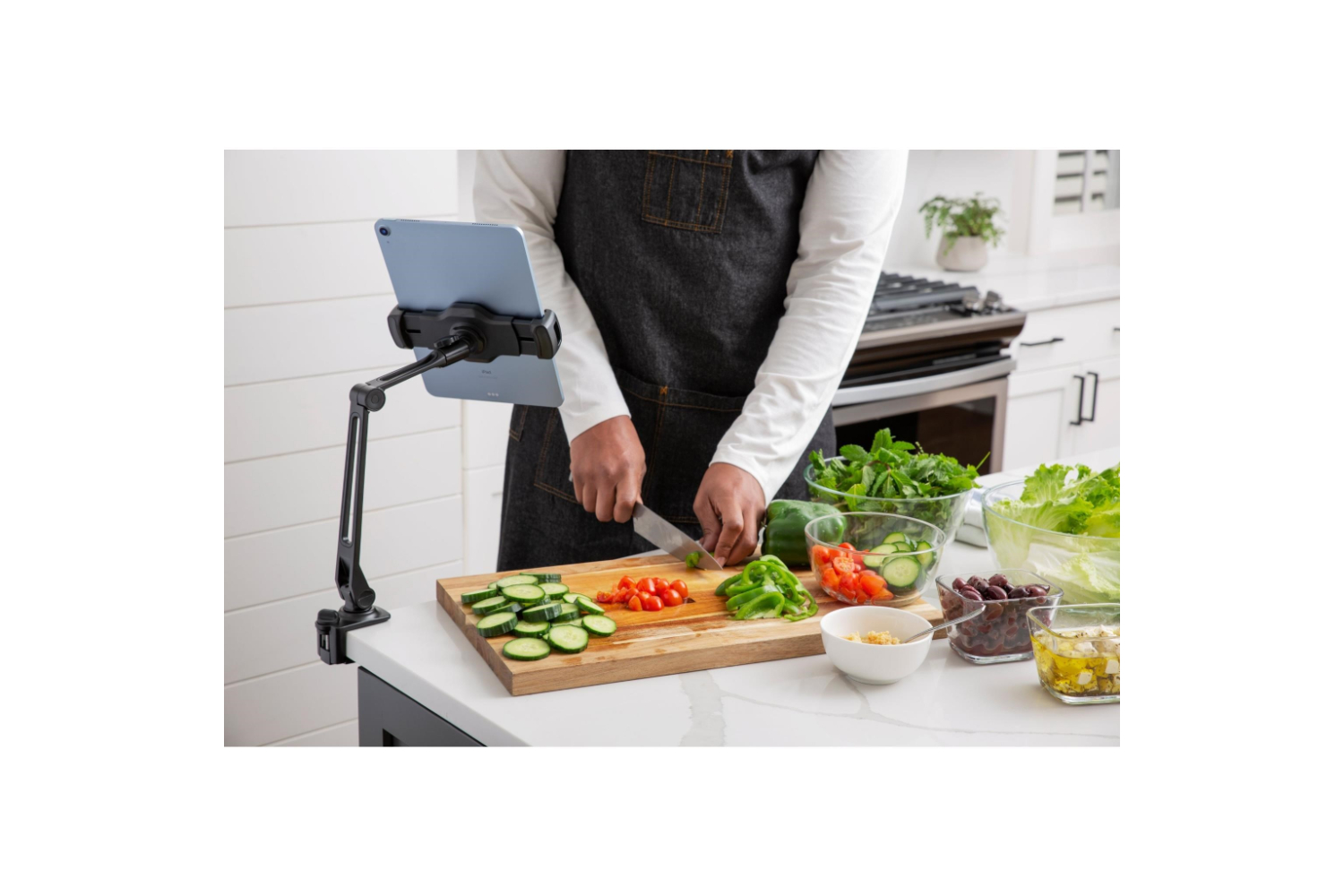 Twelvesouth Hoverbar Duo Tablet Stand | Matte Black