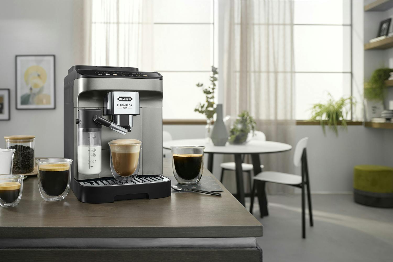 Machine à espresso Magnifica et machine à cappuccino