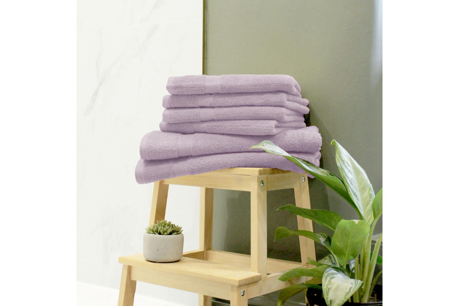The Linen Room | Combed Cotton Bath Towel | Lilac