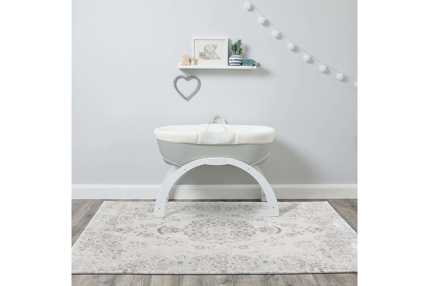 Shnuggle Dreami Moses Basket & Stand | Grey