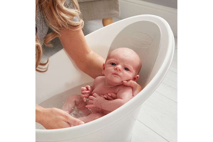 Shnuggle Compact Baby Bathtub with Bum Bump