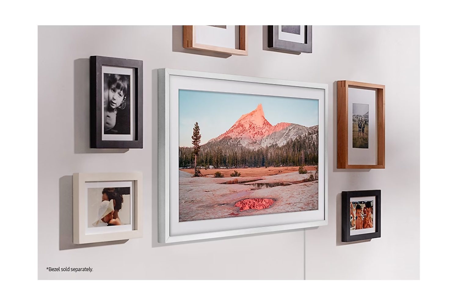 Samsung 32" The Frame Art Mode Full HD HDR QLED Smart TV (2023