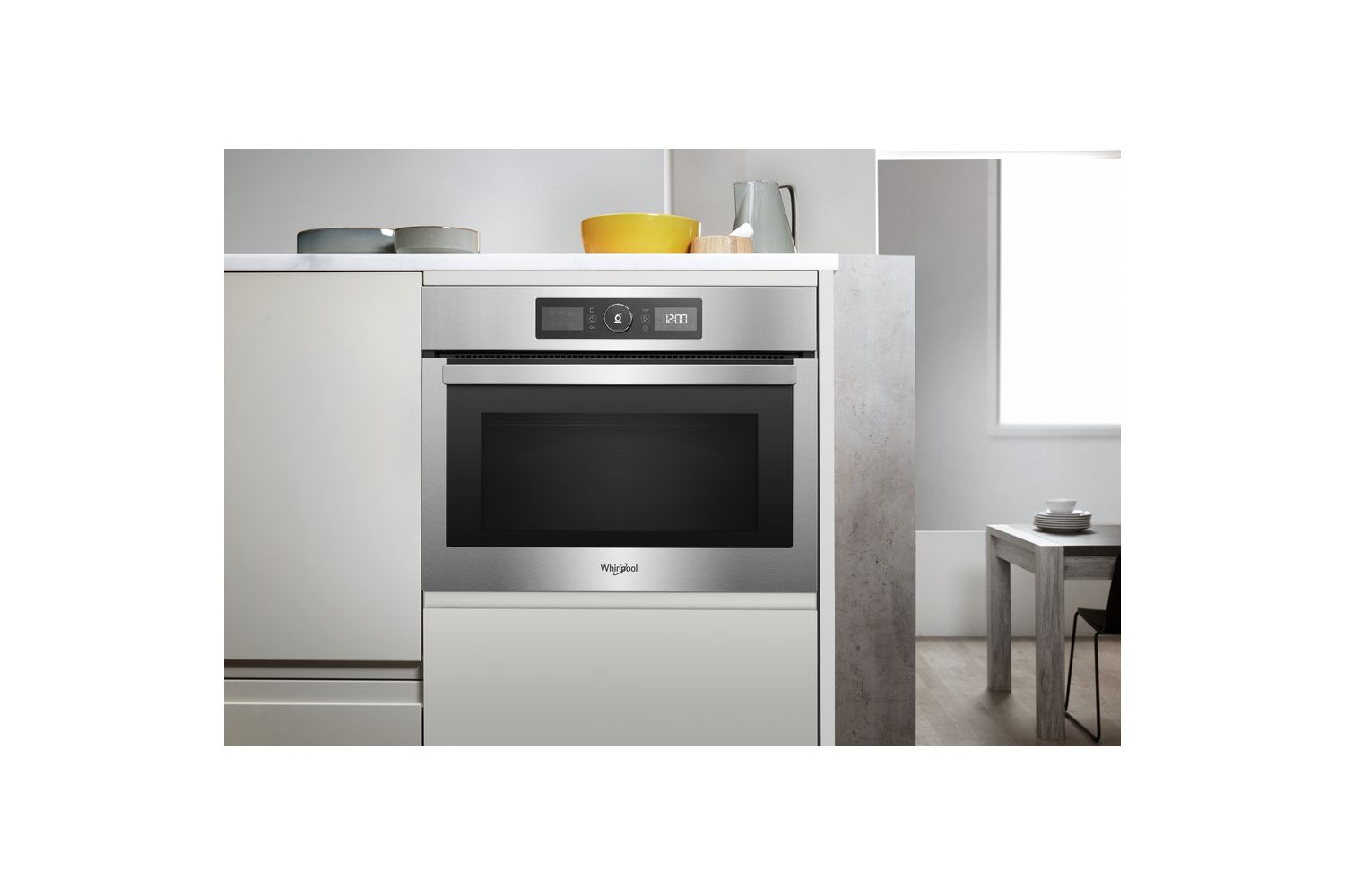 Whirlpool Builtin Single Oven & 40L 900W Builtin Microwave Oven Bundle Ireland