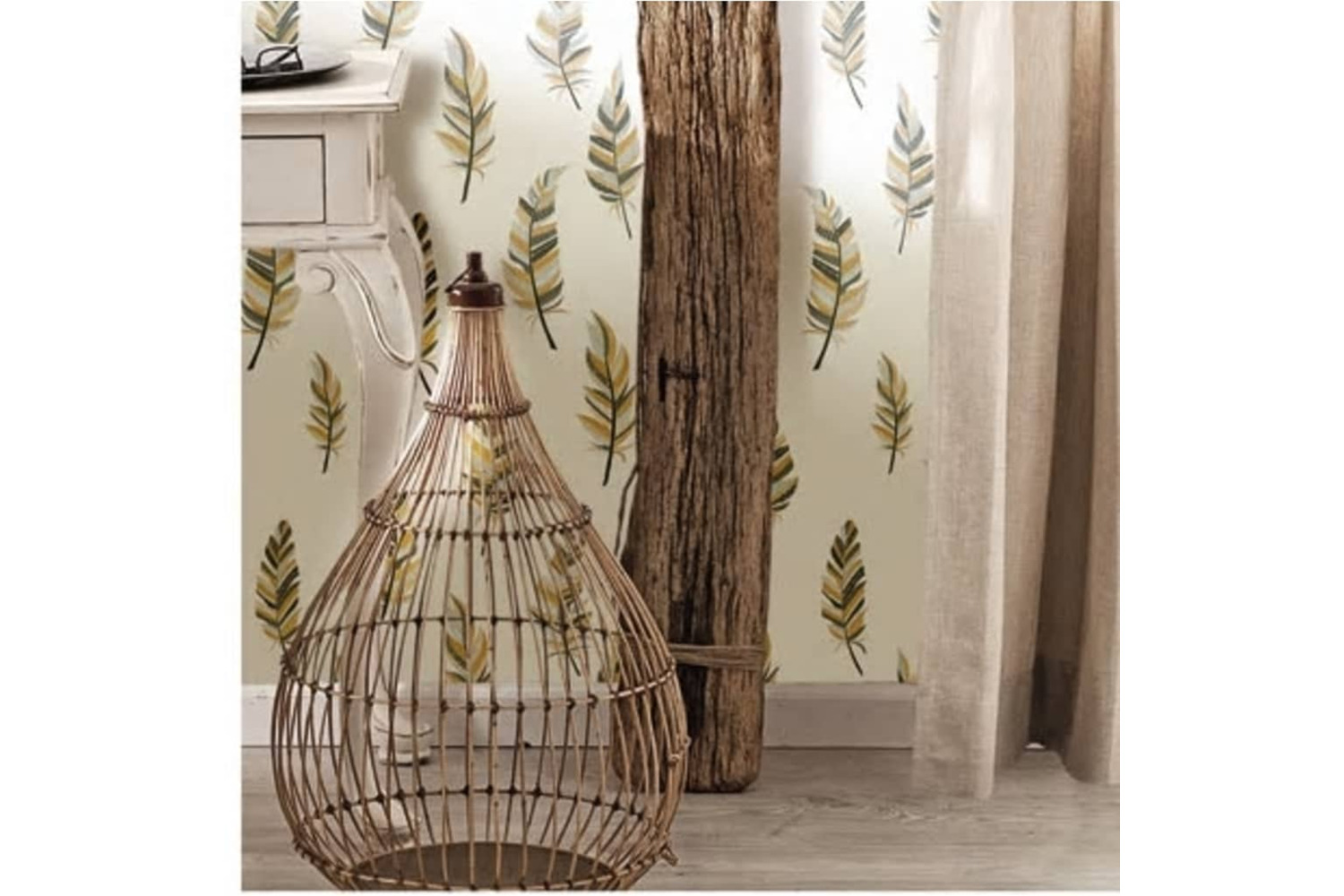 Noordwand 425311 Urban Friends & Coffee Wallpaper Feathers White And Silver