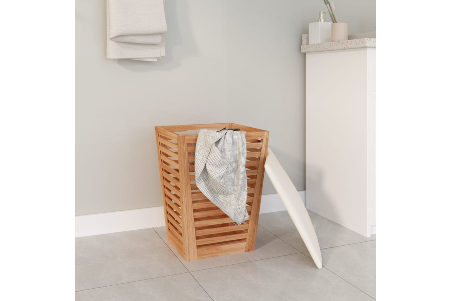 vidaXL 350352 Bathroom Stool 40.5x40.5x56cm Solid Wood Walnut