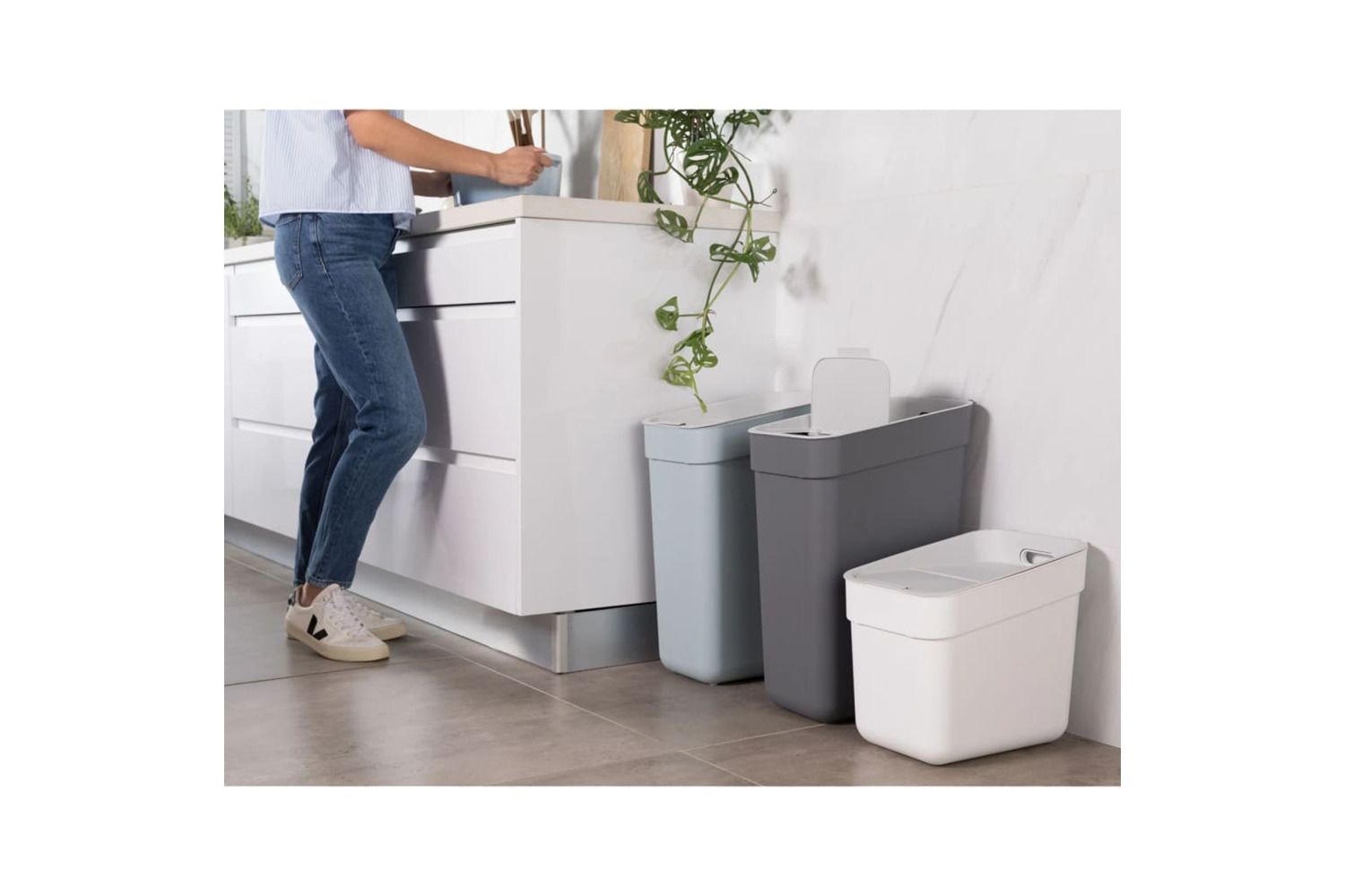 Curver 443849 Trash Can Ready To Collect 30l Light Blue