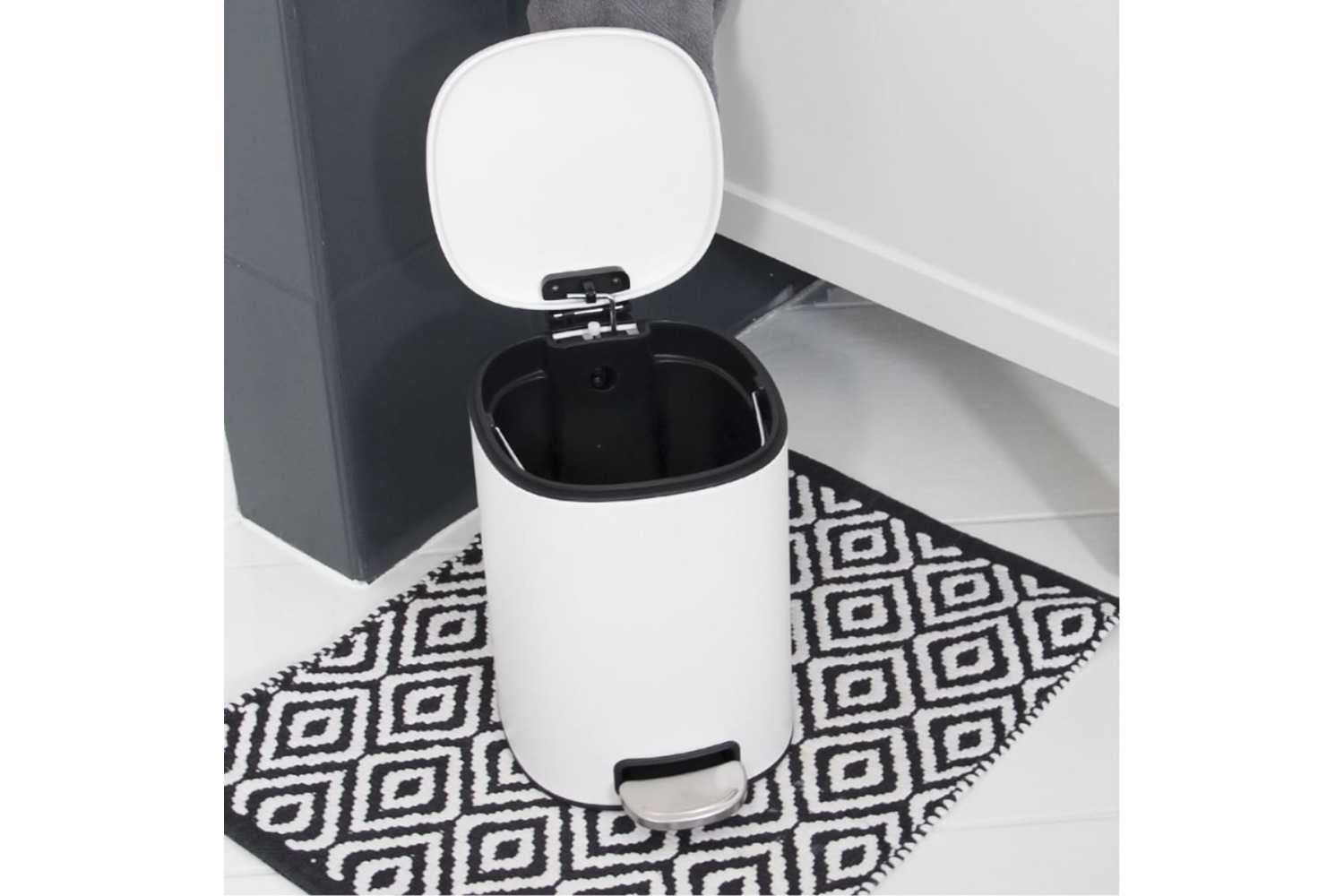 Hi 445563 Metal Pedal Bin 5 L White
