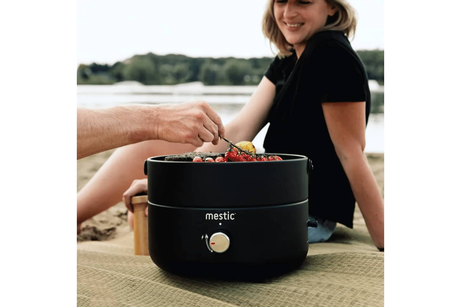 Mestic 441486 Portable Gas Barbecue Grill Mini Chef Mb-100 2500 W Black