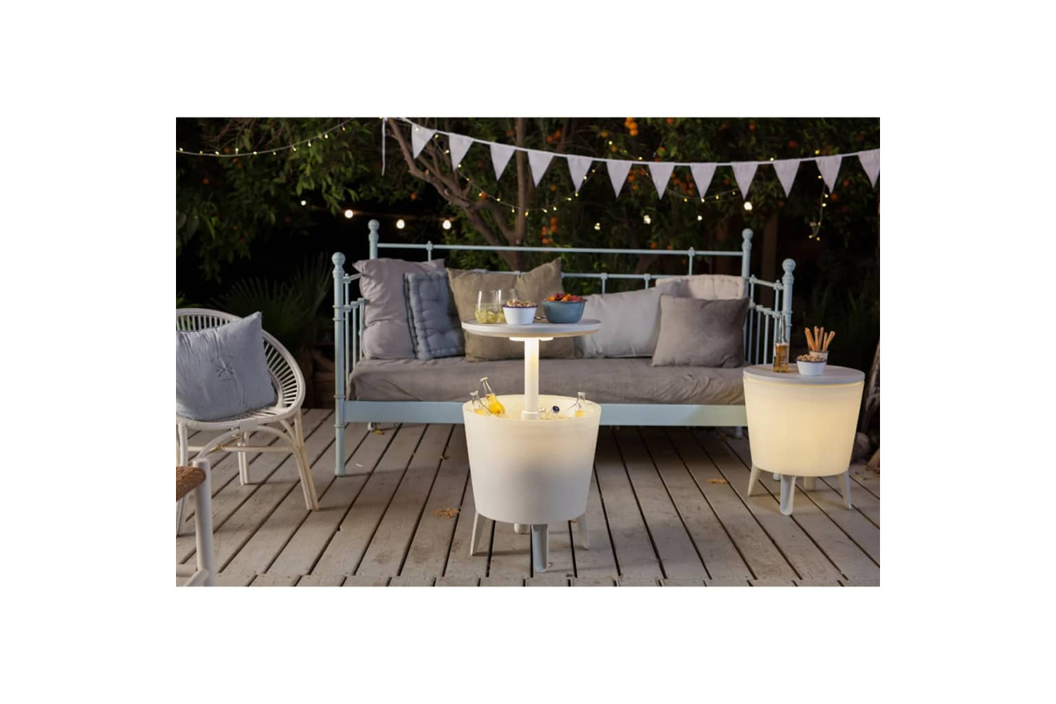 Keter 407757 Illuminated Cool Bar White 232924