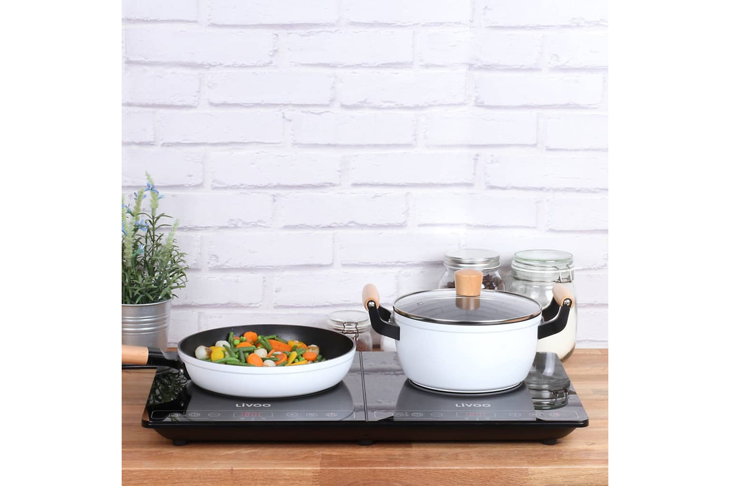 Livoo 443548 Stewpot With Wooden Handles 24 Cm 5 L White