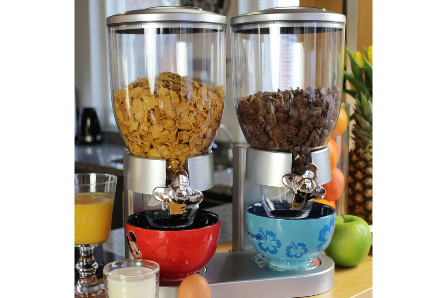 United Entertainment 432177 Cornflakes Dispenser Silver