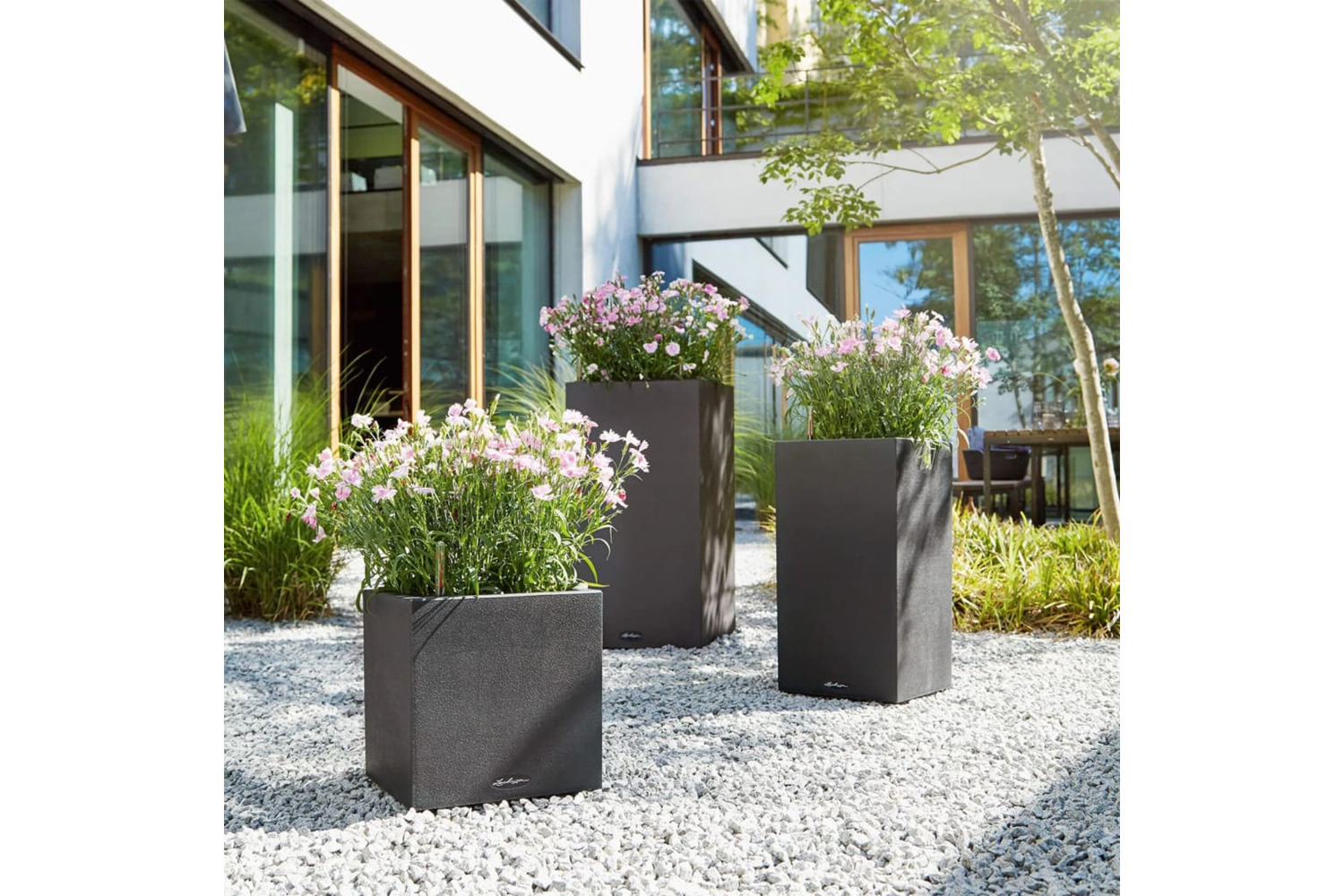 Lechuza Planter Canto Stone 30 High All-in-one Graphite Black