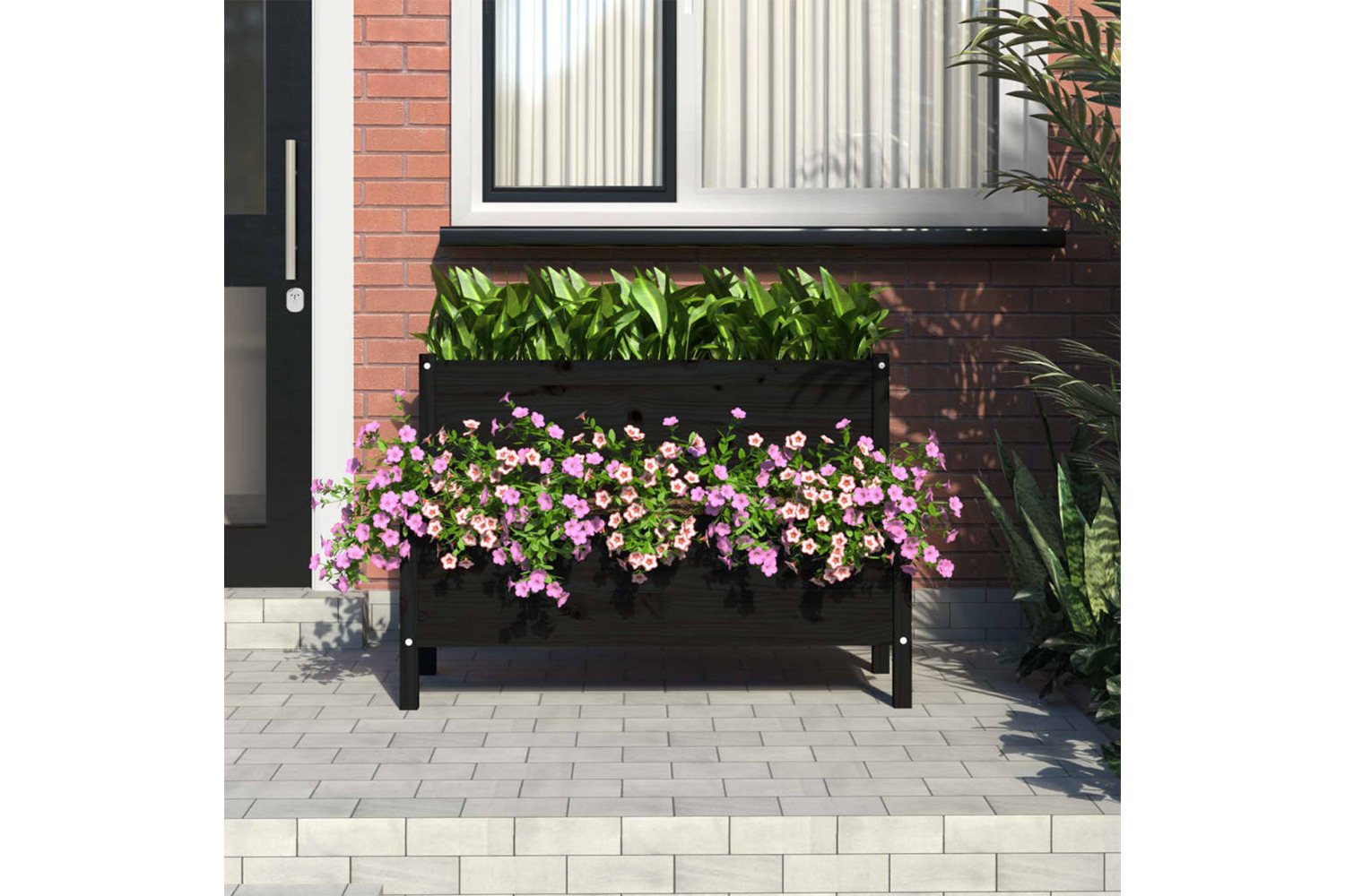 vidaXL 822266 Planter Black 110x84x75cm Solid Wood Pine