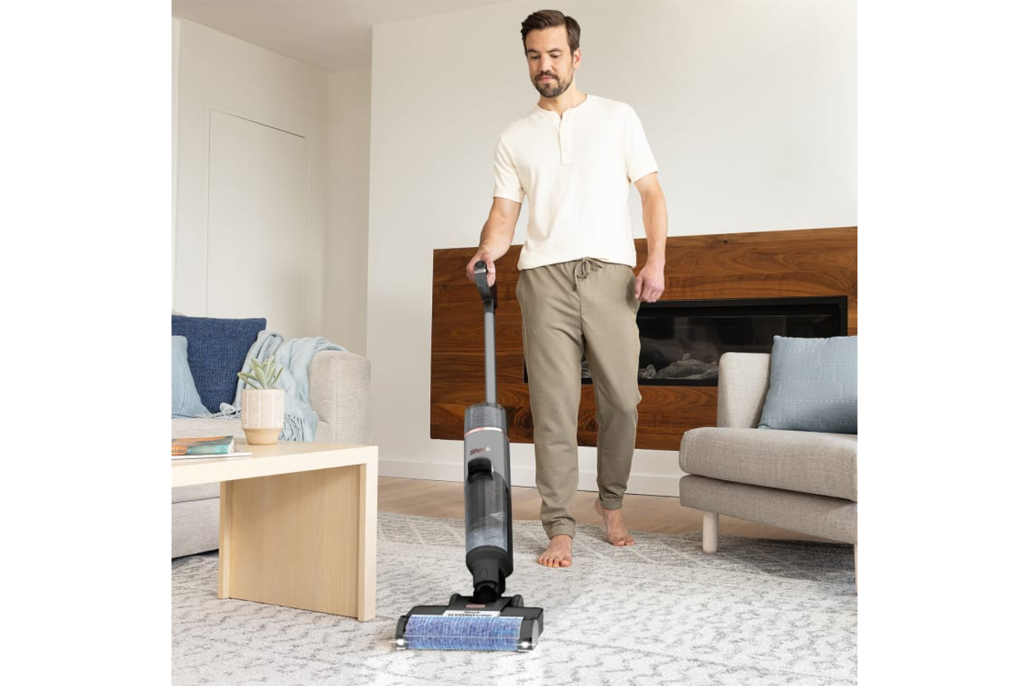 Shark HydroVac Cordless Hard Floor Cleaner | WD210UK