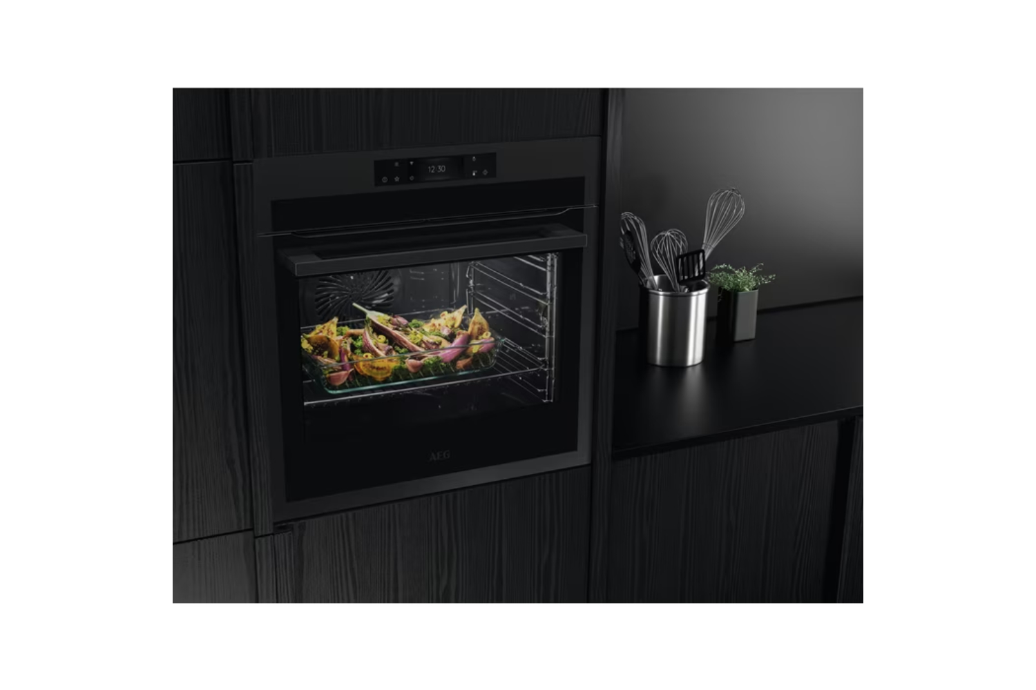 AEG Built-in Electric Single Oven | Black