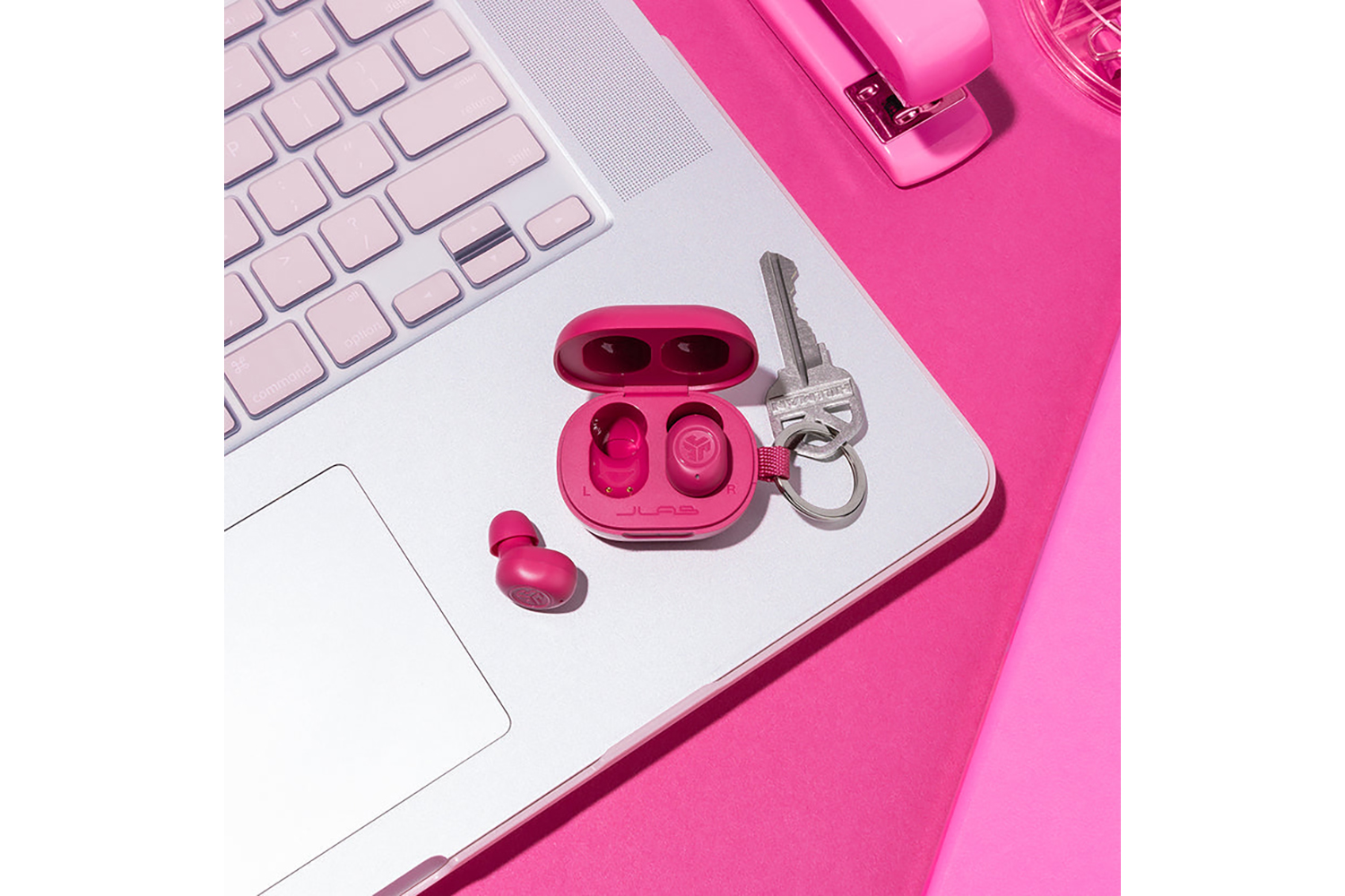 Samsung buds plus discount pink