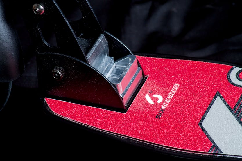 Six Degrees 513 Foldable Kickscooter | 230/215 mm | Red