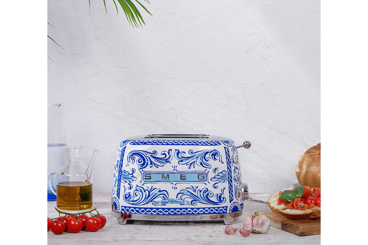 Smeg 50&#039;s Retro Style Dolce &amp; Gabbana 2 Slice Toaster | TSF01DGBUK