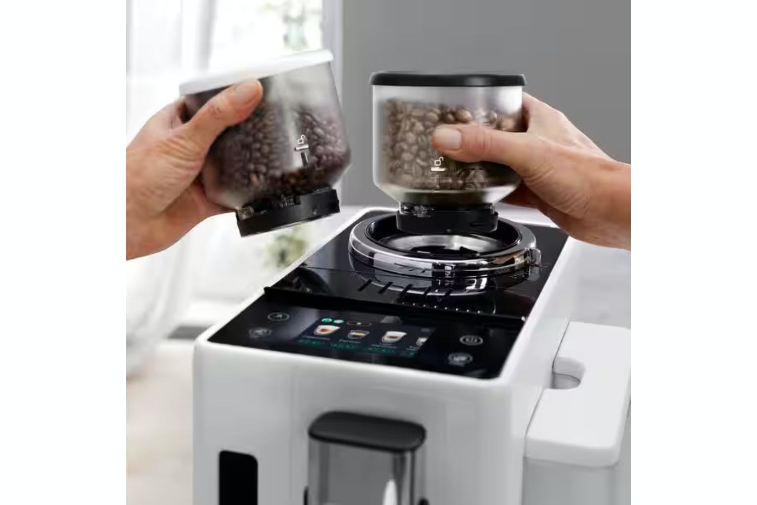 De'Longhi Rivelia Fully Automatic Bean-to-Cup Coffee Machine | EXAM440.55.W | Arctic White