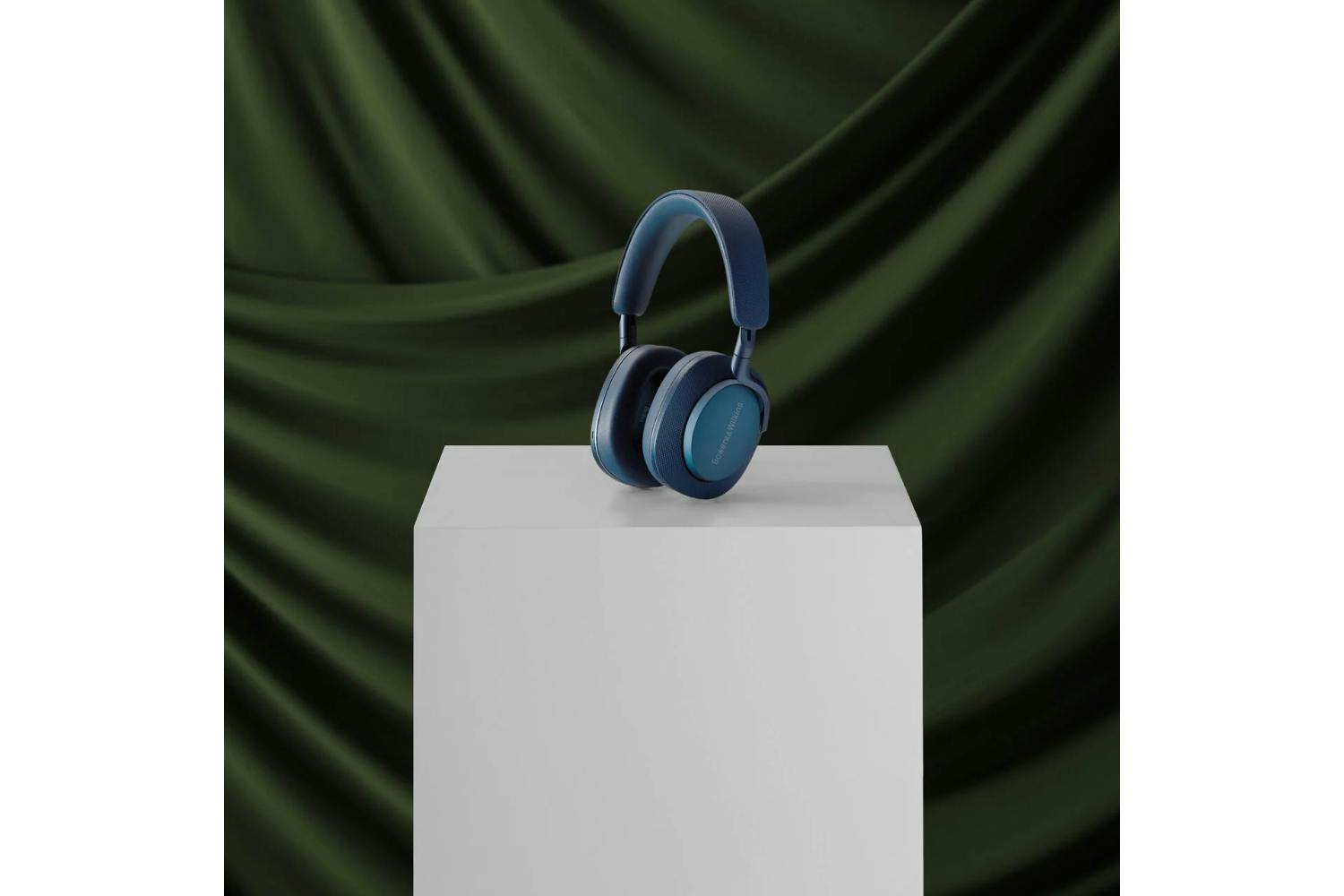 Bowers & Wilkins PX7 S2E Over-Ear Wireless Headphones | Ocean Blue