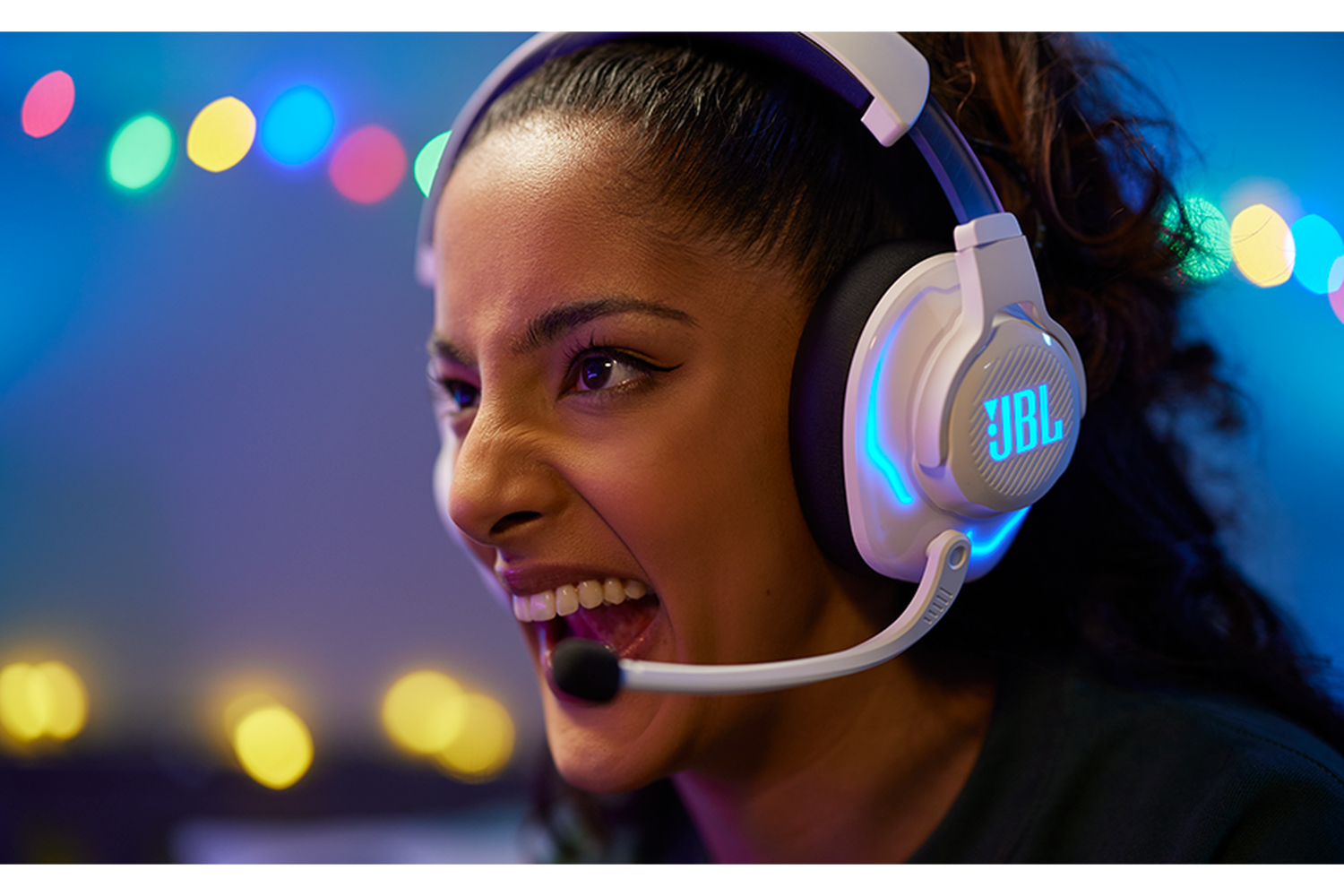 JBL Quantum 910P Console Over-Ear Noise Cancelling Headphone for PlayStation | White