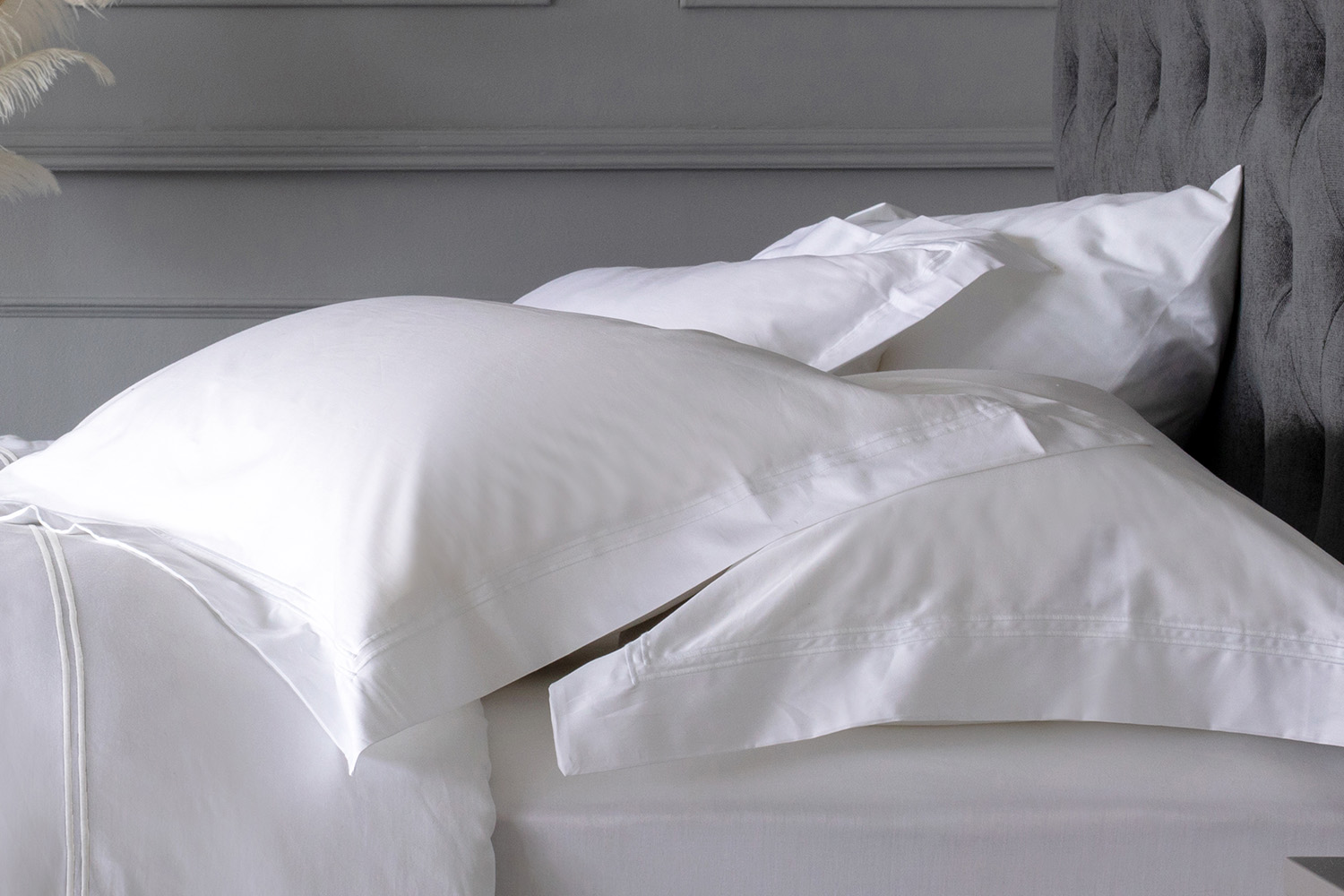 The Linen Room | 300 Thread Count Cotton Sateen Oxford Clara Pillowcase Pair | White