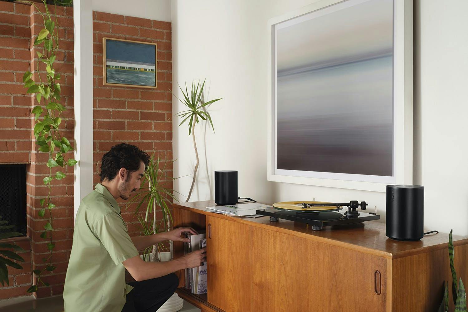 Sonos Arc Premium Smart Soundbar and Sub Gen 3 Wireless Subwoofer and Era 100 Multiroom Speaker | Black Bundle