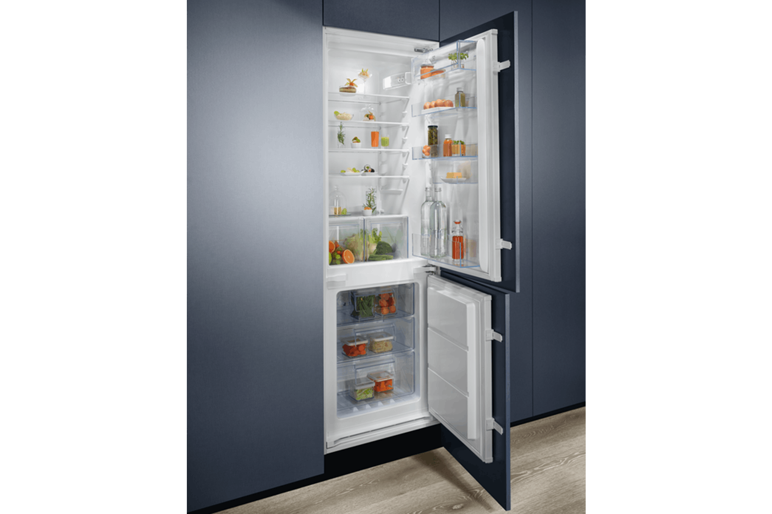Electrolux Integrated Fridge Freezer | LNT6NE18S