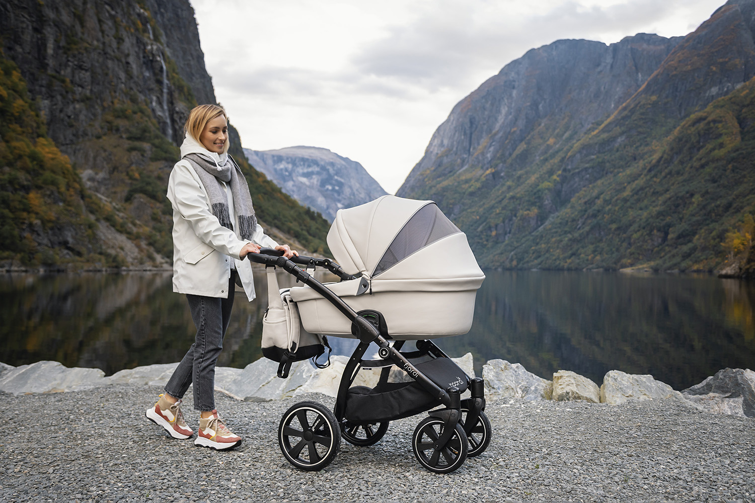 Noordi Fjordi 3-in-1 Travel System | Dark Grey