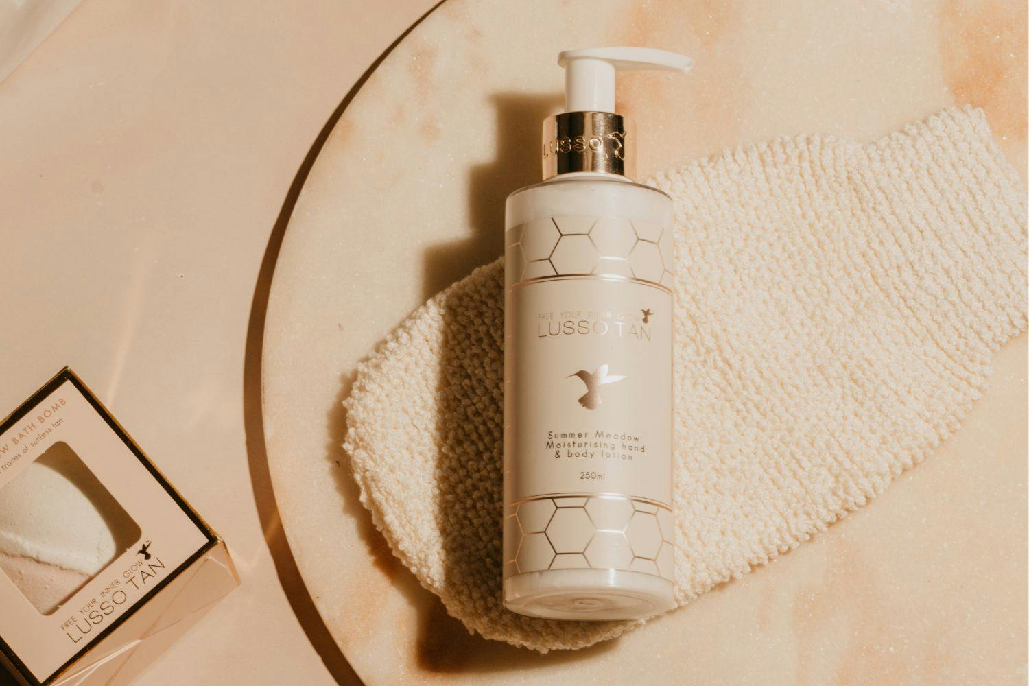 Lusso Tan LTSMTEM200 Summer Meadows Moisturising Body Lotion | 200ml