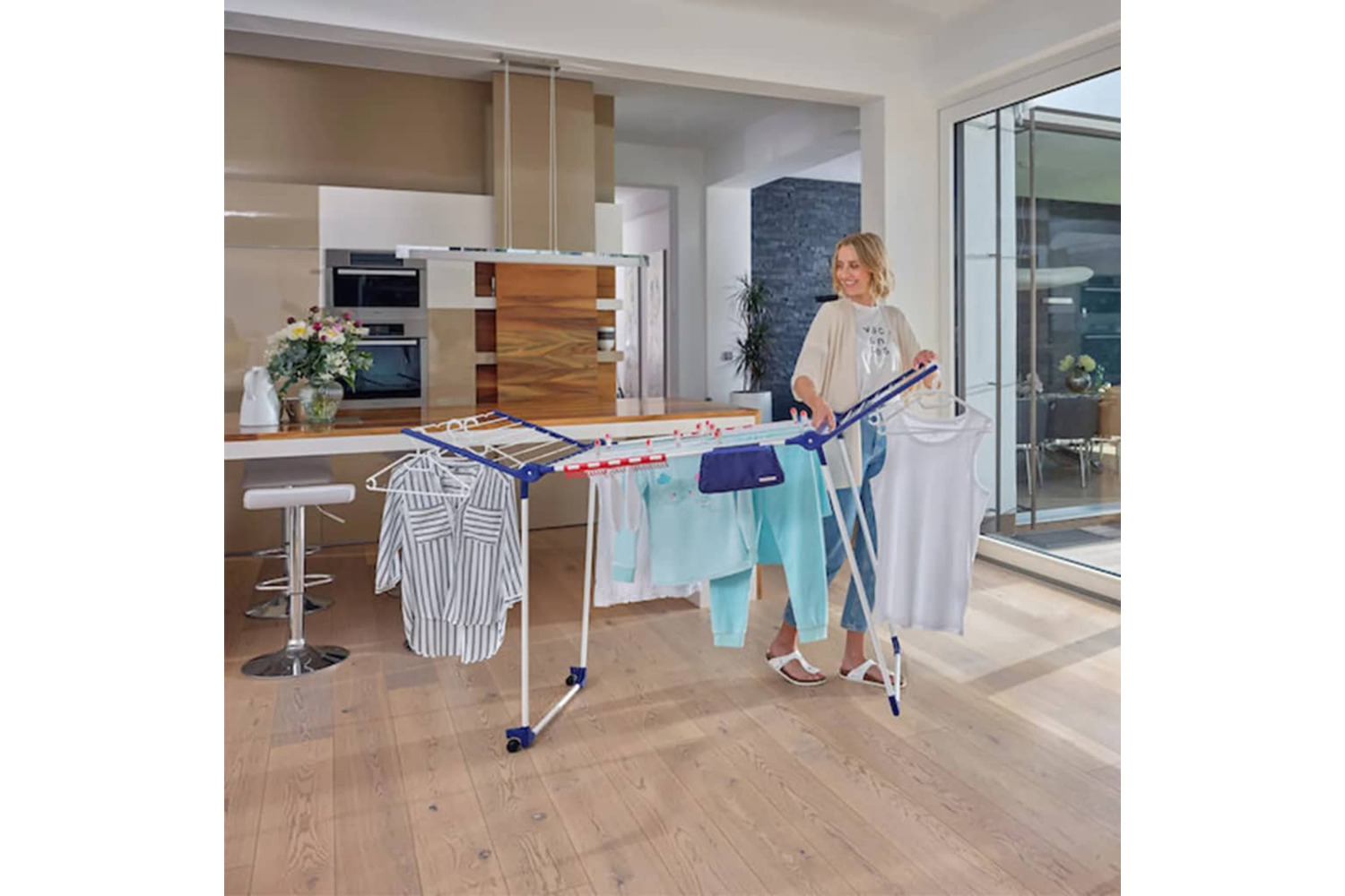 Leifheit Pegasus 200 Deluxe Clothes Airer Leifheit Pegasus Shower