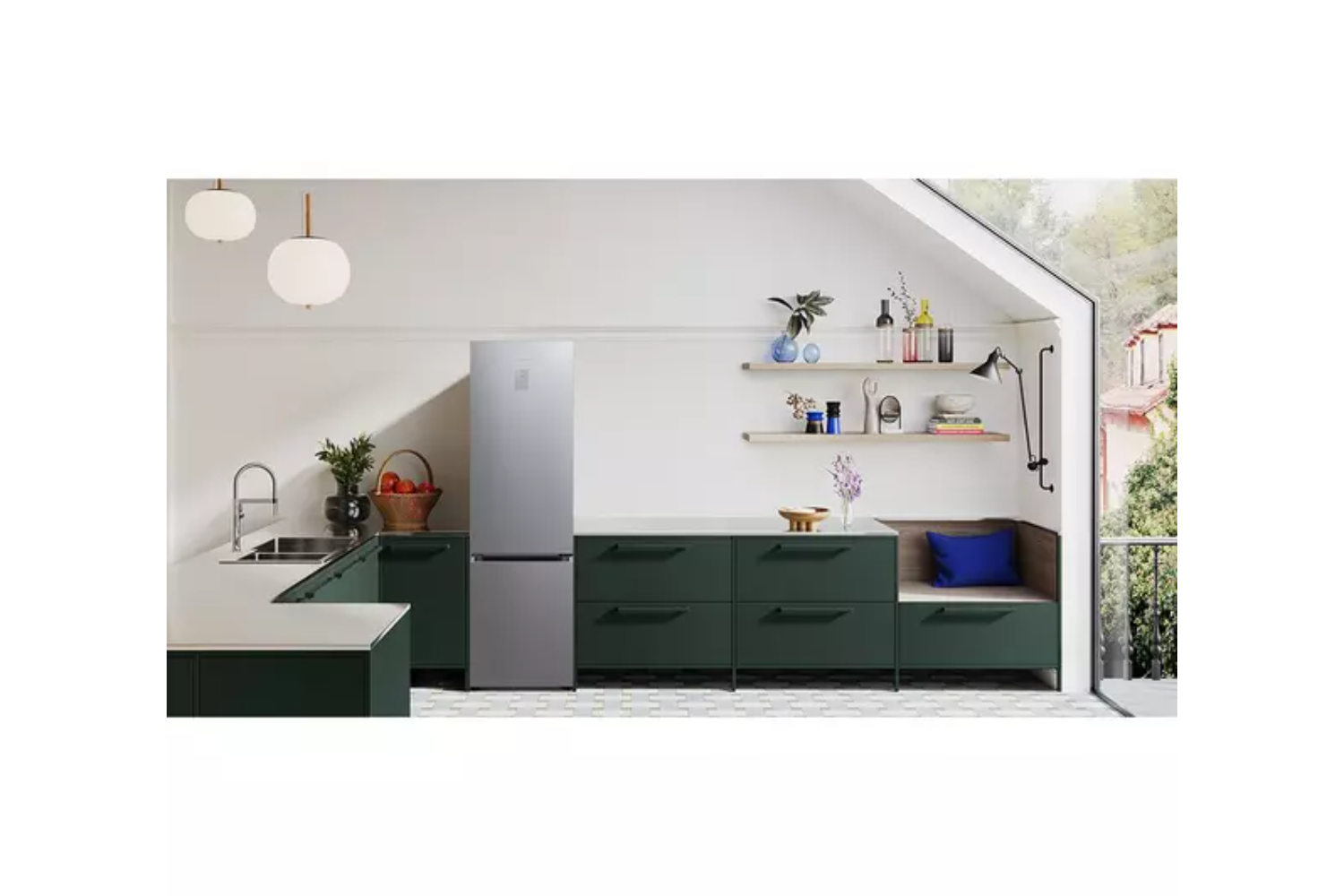 Samsung Series 5 Classic Fridge Freezer with SpaceMax  | RB38C602CS9/EU