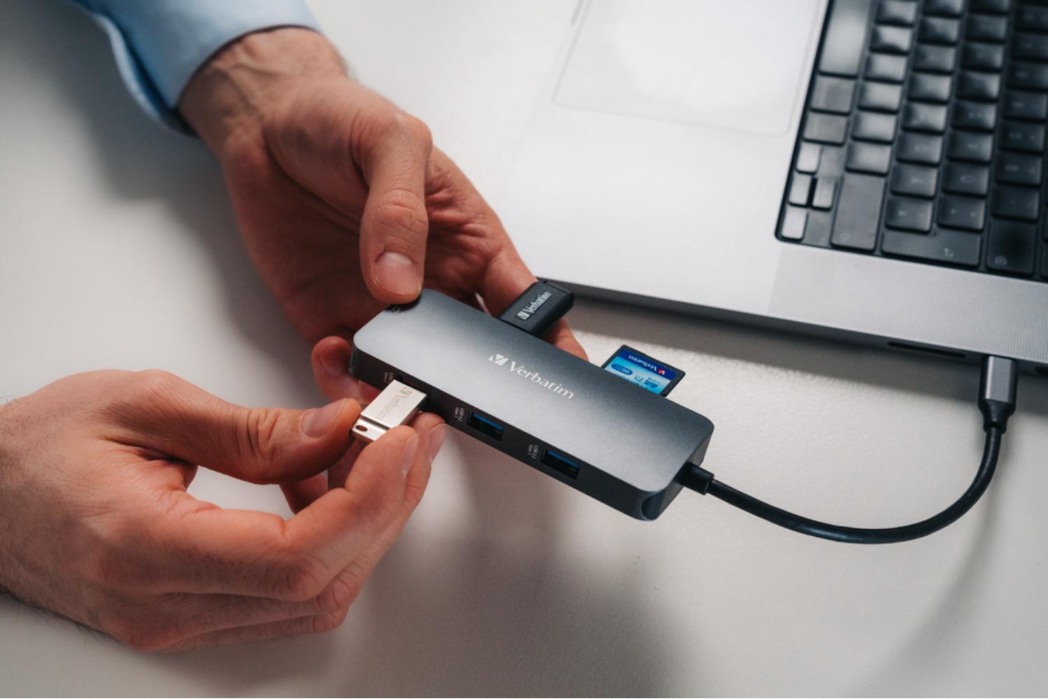 Verbatim USB-C Pro 8 Ports Multiport Hub