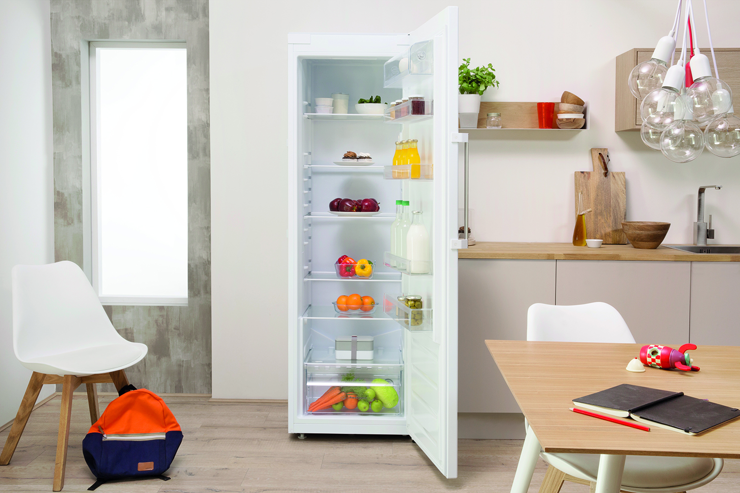 Indesit Freestanding Larder Fridge | SI82QWDUK