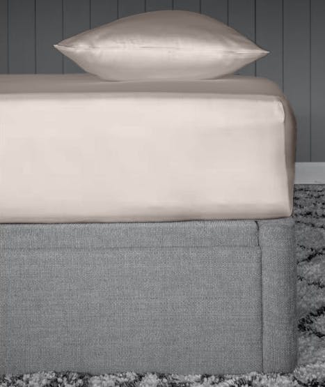 The Linen Room | 300tc Cotton Sateen | Fitted Sheet | Champagne | Super King