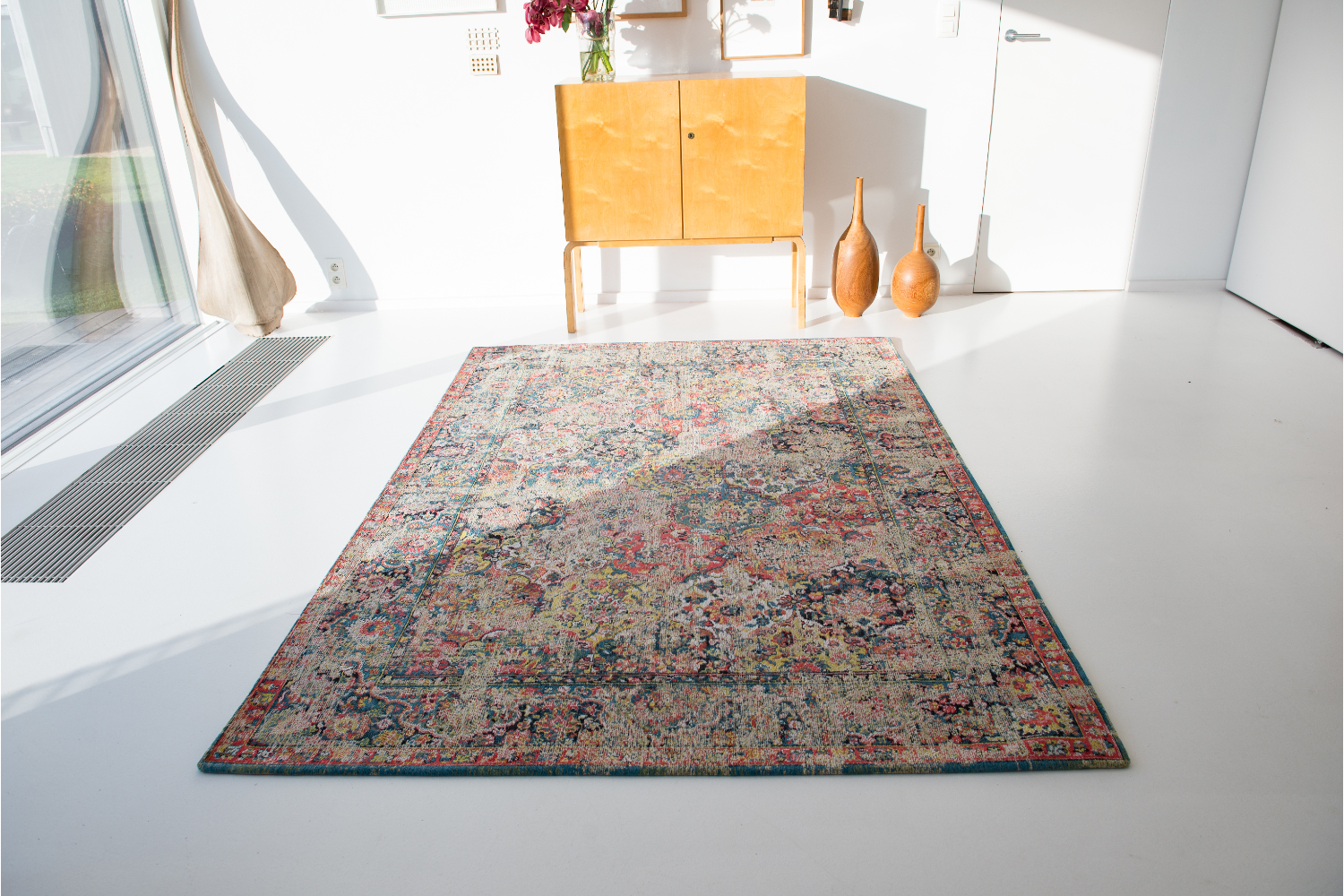 Louis De Poortere | Bakhtiari Janiserry | Indoor Eco Rug | Multicolour | 140 x 200 cm