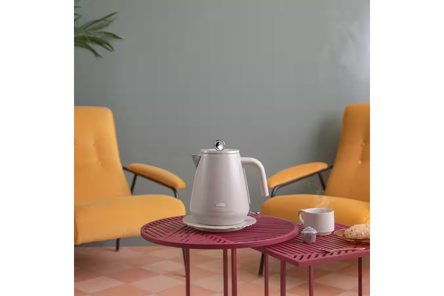 DeLonghi Eclettica Kettle | KBY3001.BG | Beige