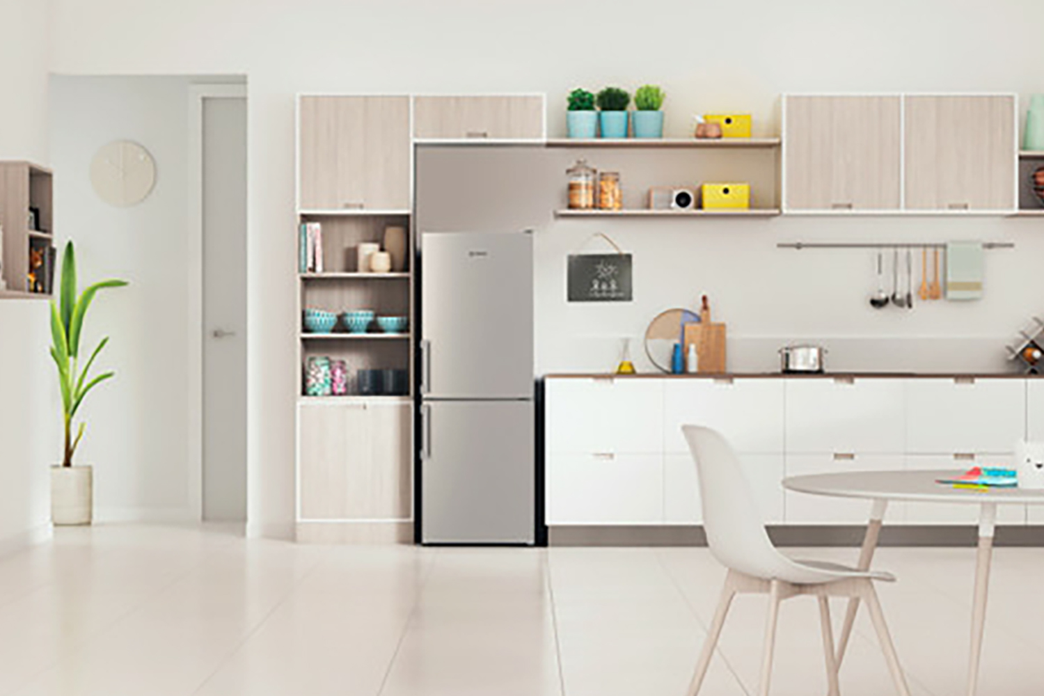 Indesit 54cm Freestanding Fridge Freezer | IB55532SUK