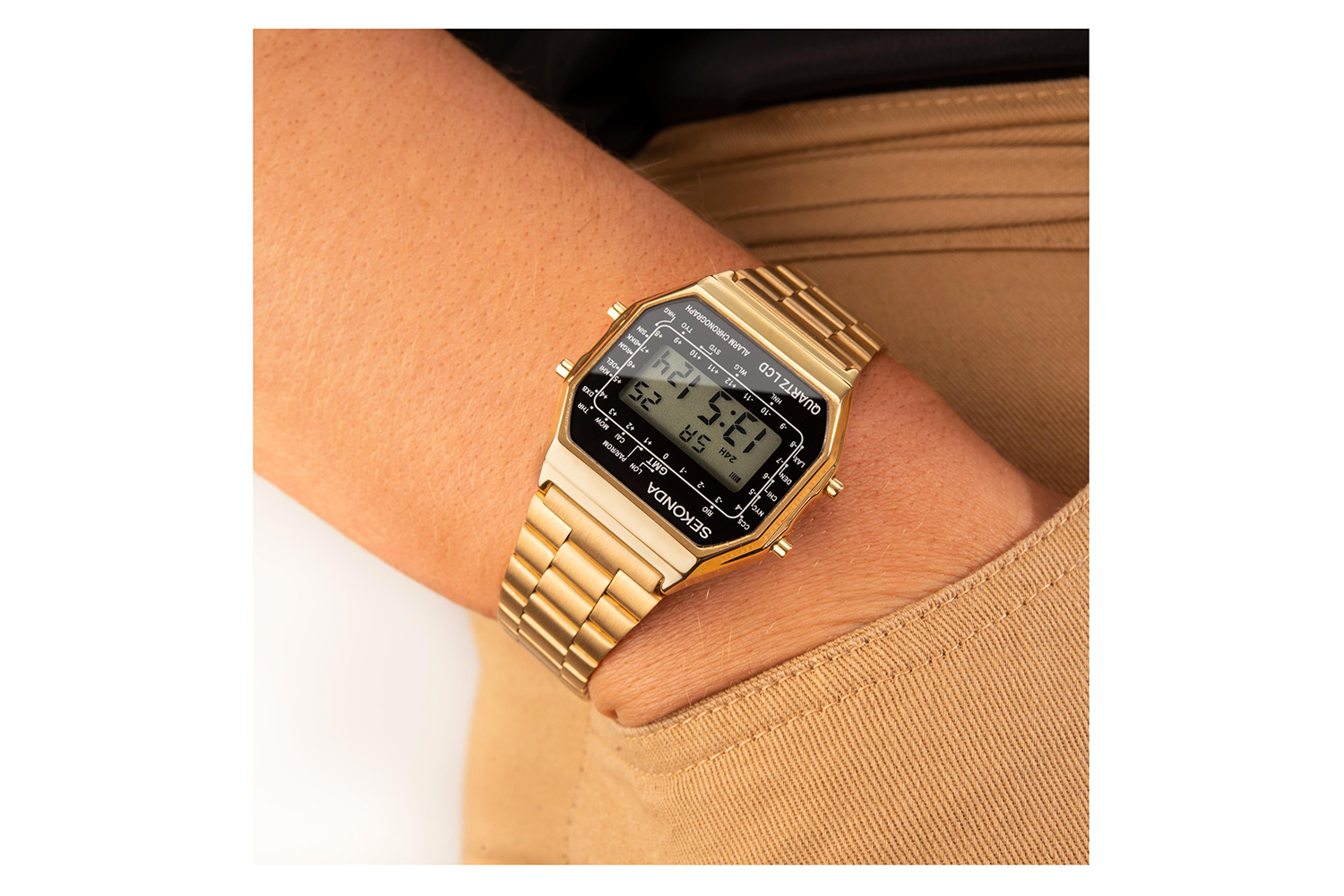 Sekonda Gold Retro Digital Mens Watch With Stainless Steel Bracelet And Black Dial | Style Code: 1817