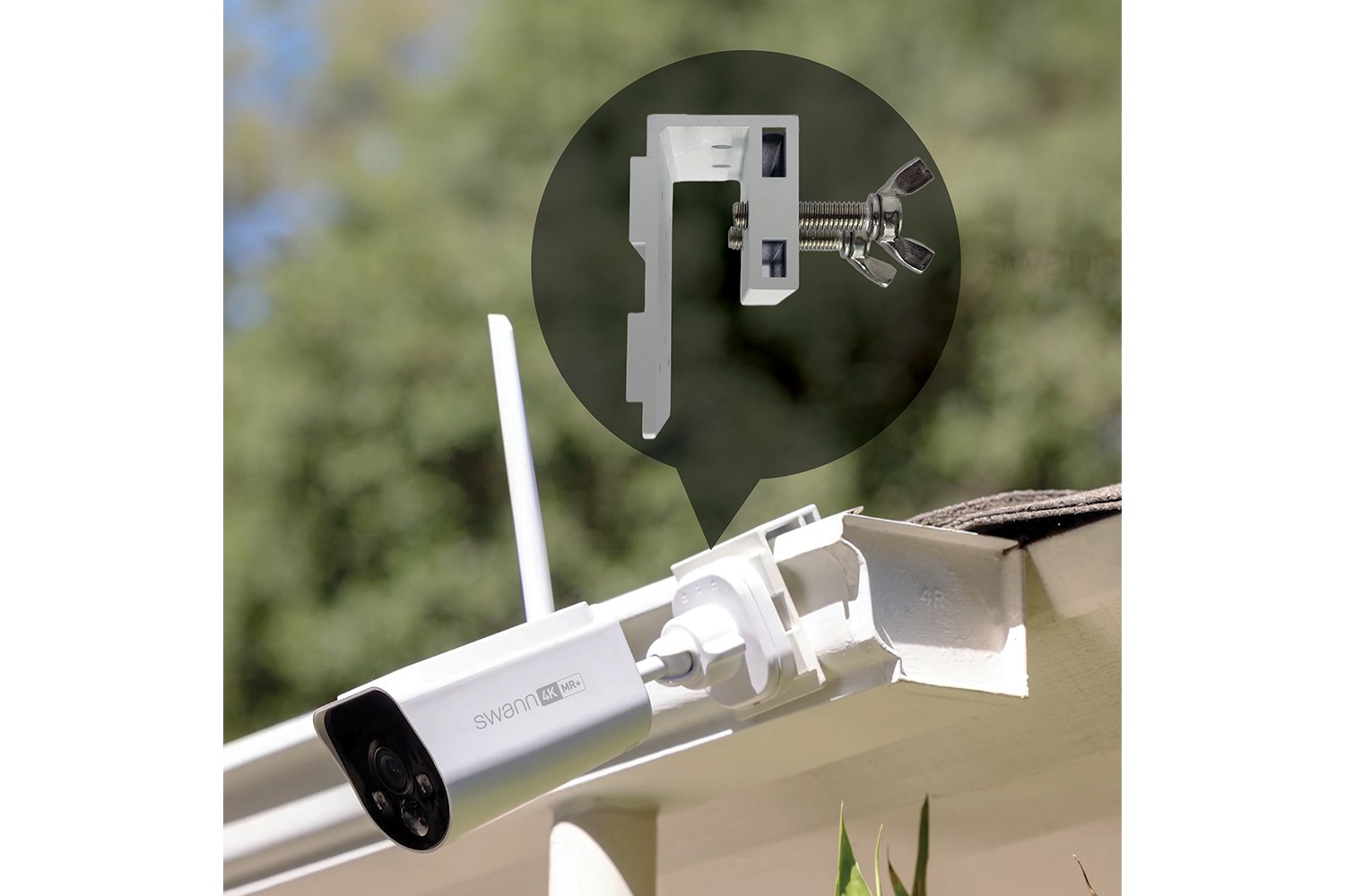 Swann Wire-Free Cameras & Solar Panels Outdoor Gutter/Fence Mount
