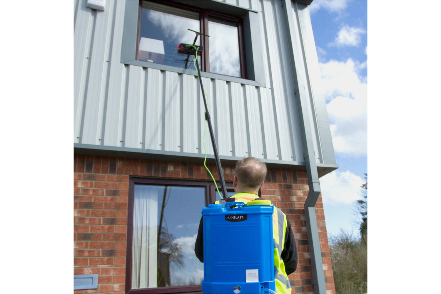 Monstershop 16L Water Fed Backpack and 20ft Cleaning Pole