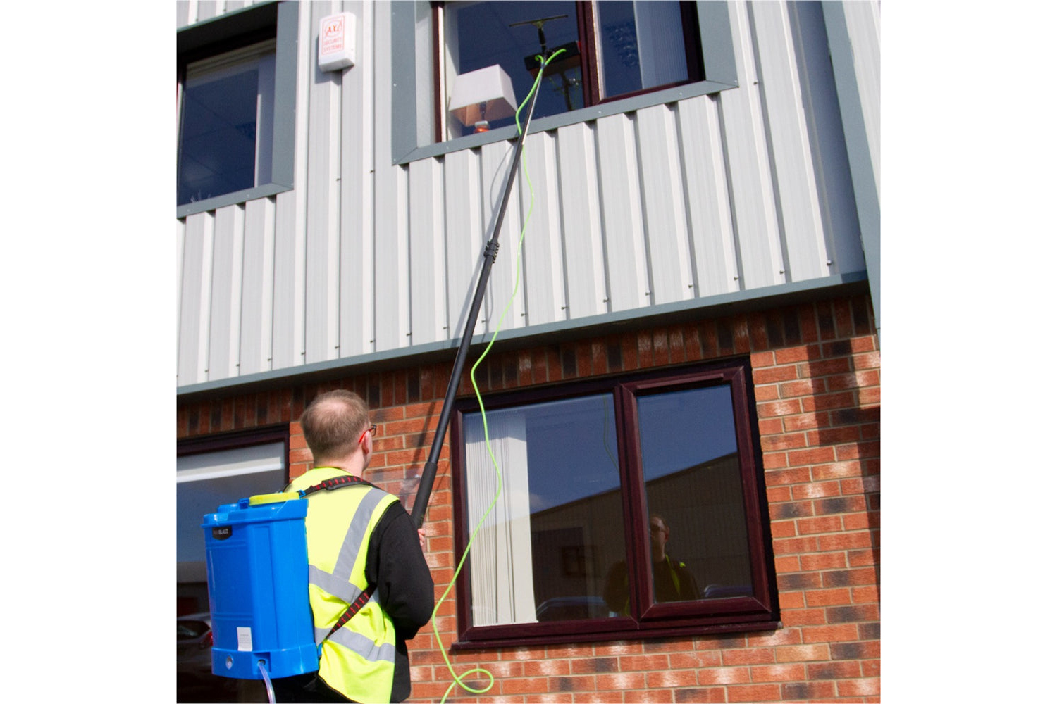 Monstershop 16L Water Fed Backpack and 24ft Cleaning Pole