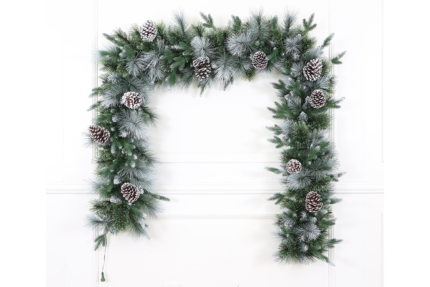 Christmas Decoration | Tara Snowy Garland | 240cm