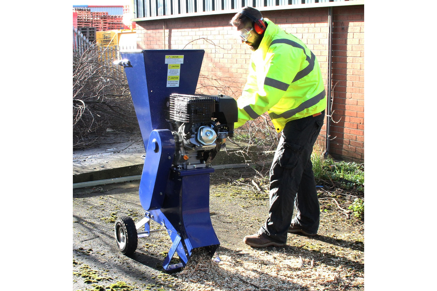 Monstershop 5-in-1 Multi Tool & 6.5HP Wood Chipper